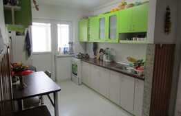 Apartament 2 camere, 50 mp, decomandat, boxa la subsol, zona Calvaria