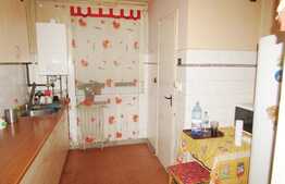 Apartament 3 camere, 63,26 mp, decomandat, boxa subsol, parcare, zona Nora