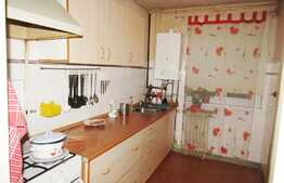 Apartament 3 camere, 63,26 mp, decomandat, boxa subsol, parcare, zona Nora