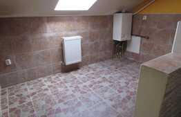 Mansarda de vanzare 2 camere, 63 mp! Zona strazii Eroilor!