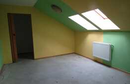 Mansarda de vanzare 2 camere, 63 mp! Zona strazii Eroilor!