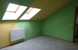 Mansarda de vanzare 2 camere, 63 mp! Zona strazii Eroilor!