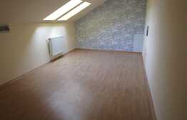 Mansarda de vanzare 2 camere, 63 mp! Zona strazii Eroilor!