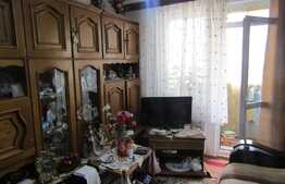 De vanzare apartament 3 camere, 75 mp! Mobilat si utilat! Zona strazii Cetatii!