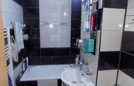 Apartament 3 camere, 55 mp, etaj intermediar, boxa la subsol, zona Big