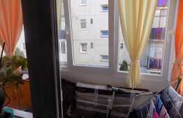 Apartament 3 camere, 55 mp, etaj intermediar, boxa la subsol, zona Big