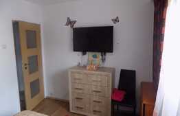 Apartament 3 camere, 55 mp, etaj intermediar, boxa la subsol, zona Big