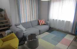 Triplex cu arhitectura mediteraneana. 98 mp, teren de 100 mp, zona linistita!