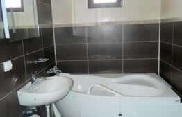 Apartament 3 camere, 72 mp, imobil nou, parcare, zona strazii Alverna