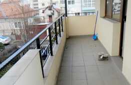 Apartament 3 camere, 72 mp, imobil nou, parcare, zona strazii Alverna