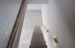 Apartament cu 4 camere, 131 mp, scara interioara! Zona Vivo!