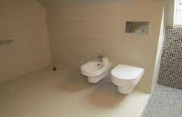 Apartament cu 4 camere, 131 mp, scara interioara! Zona Vivo!