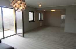 Apartament cu 4 camere, 131 mp, scara interioara! Zona Vivo!