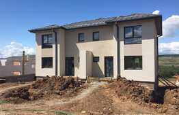 EXCLUSIVITATE ! Duplex cu 5 camere, 167 mp, teren de 250 mp! Zona de case!