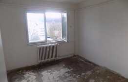 De vanzare apartament 3 camere, 46 mp, zona Minerva