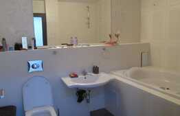 De vanzare apartament 2 camere, 53 mp utili, terasa 18 mp, parcare, zona Oncos