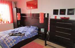 Apartament 3 camere, 80 mp, decomandat, parcare, zona Iulius Mall