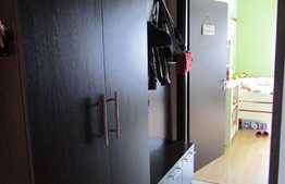 Apartament 3 camere, 80 mp, decomandat, parcare, zona Iulius Mall