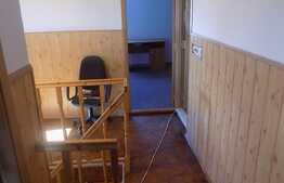 De vanzare 4 camere, 128 mp, decomandat, terasa 25 mp, zona Restaurant Regal