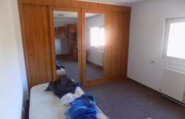 De vanzare 4 camere, 128 mp, decomandat, terasa 25 mp, zona Restaurant Regal