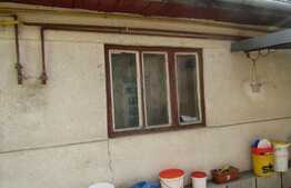 Casa demolabila, 40 mp utili, teren de 160 mp, zona buna!