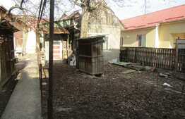 Casa demolabila, 40 mp utili, teren de 160 mp, zona buna!