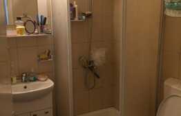 Apartament 4 camere, 78 mp, decomandat, garaj, boxa, zona Kaufland