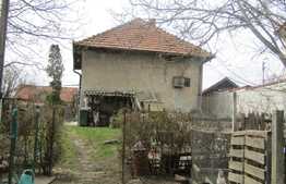 De vanzare casa individuala 80 mp, 2890 mp teren, zona linistita!