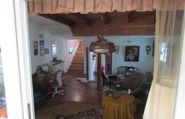 Casa individuala, 120 mp utili, teren 220, zona semicentrala!