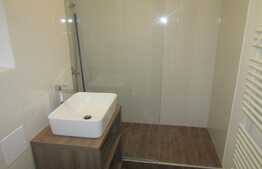 Apartament 3 camere, 75 mp, decomandat, prima inchiriere, zona strazii Viilor