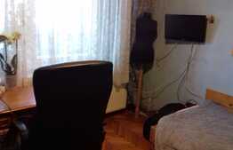 Apartament 4 camere, 79 mp, decomandat, etaj intermediar, zona Billa
