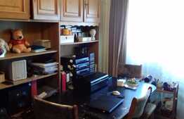 Apartament 4 camere, 79 mp, decomandat, etaj intermediar, zona Billa