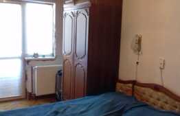 Apartament 4 camere, 79 mp, decomandat, etaj intermediar, zona Billa
