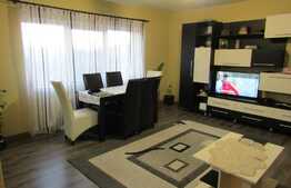 Apartament 2 camere, 52 mp, decomandat, eta intermediar, zona Polus Center