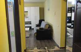 Apartament 2 camere, 52 mp, decomandat, eta intermediar, zona Polus Center