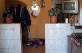 Apartament 2 camere, 54 mp, decomandat, boxa la subsol, zona Hotel Paradis