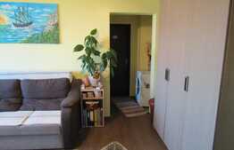 Vanzare apartament 2 camere, 50 mp, zona Mercur