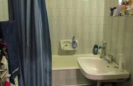 Vanzare apartament 2 camere, 50 mp, zona Mercur