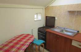 Garsoniera de inchiriat, 28 mp, zona Piata Hermes