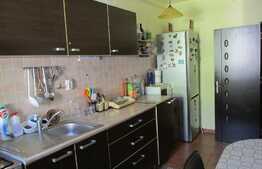 Vanzare 3 camere, 80 mp! Mobilat si utilat! Parcare! Zona strazii Eroilor!