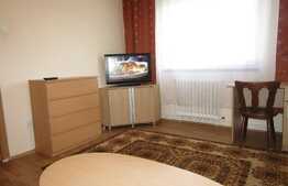 Apartament 3 camere, 49 mp, zona strazii Parang