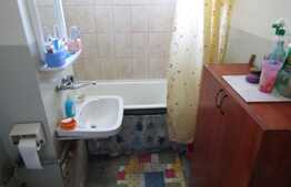 4 camere decomandate, 76,29 mp, etaj intermediar, boxa, zona strazii Primaverii