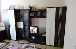 4 camere decomandate, 76,29 mp, etaj intermediar, boxa, zona strazii Primaverii