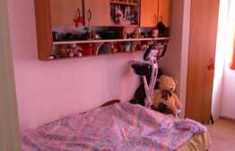 4 camere decomandate, 76,29 mp, etaj intermediar, boxa, zona strazii Primaverii