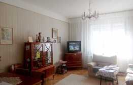 3 camere decomandate, 78 mp, terasa, garaj, in casa/vila, zona Piata Abator