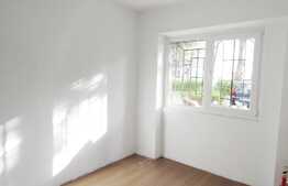 Apartament de vanzare, 2 camere, 36 mp, zona strazii Calea Floresti