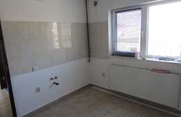 De vanzare apartament 3 camere, 83 mp! Parcare! Zona strazii Avram Iancu!