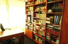 Apartament 4 camere, 65 mp, parcare, zona strazii Bucium. La cheie!