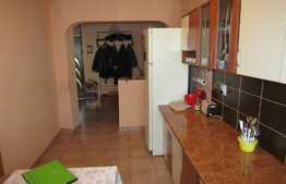 Mansarda inalta 2 camere, 57 mp! Mobilata si utilata! Zona strazii Eroilor!