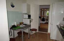 Apartament 3 camere, 65 mp, decomanda, boxa la subsol, zona strazii Ion Mester